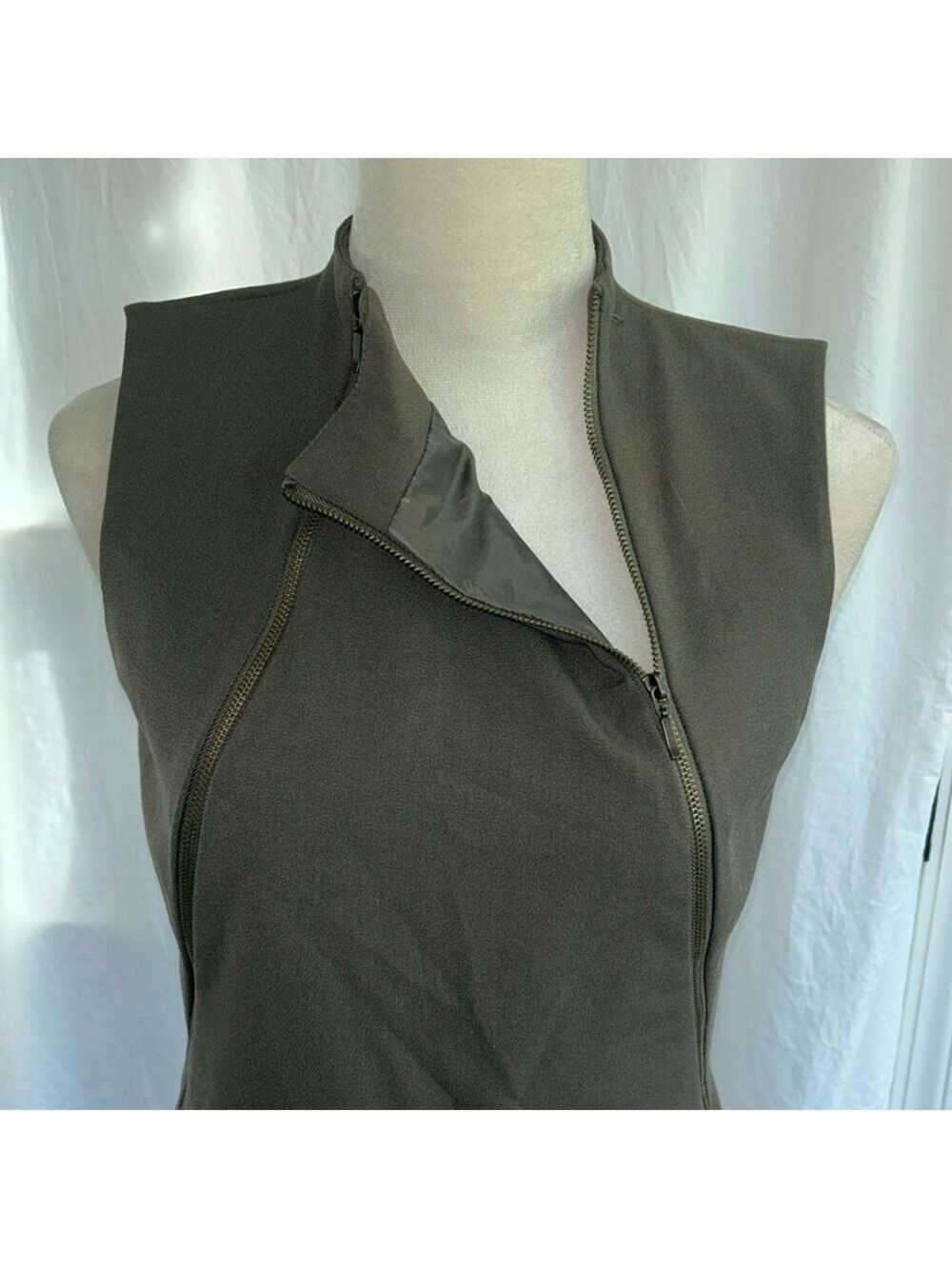 Unique deep Green/Brown Zipper Dress: Size 4 - Picture 3 of 8
